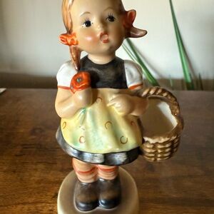 Hummel “Sister” with Basket